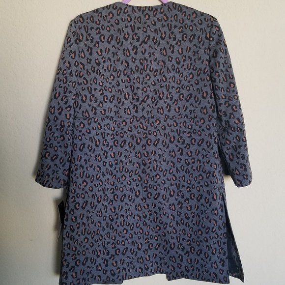 Gray Cheetah Print Jacket - Picture 2 of 2